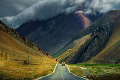 Kashmir Private Tour - 04 Nights & 05 Days Kashmir Private Tour - 04 Nights & 05 Days