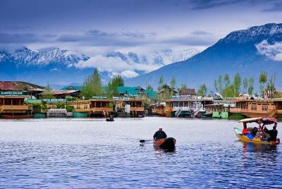 Kashmir 4 Days Private Tour with Guide Kashmir 4 Days Private Tour with Guide