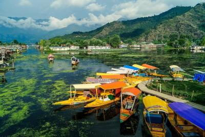 A Private Guided Walking Tour Through Old Srinagar A Private Guided Walking Tour Through Old Srinagar