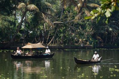Kerala Nature & Pilgrimage Tour (12 Days)
