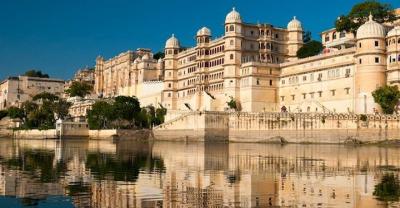 Full day sight seen tour of Udaipur India