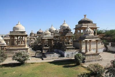 Half Day Museum Tour Of Udaipur With Lunch