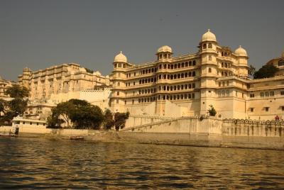 Full-Day Private Tour of Udaipur City Monuments