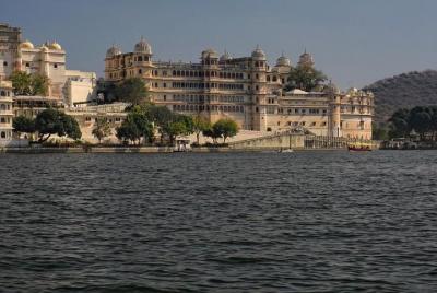 Full-Day Private City Tour of Udaipur Including Boat Ride in Lake Full-Day Private City Tour of Udaipur Including Boat Ride in Lake