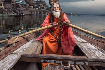 Private Custom Tour: Varanasi Sightseeing & Excursion to Sarnath 