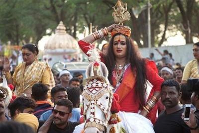 Sunrise tour with Ganga aarti, Akhada visit, Ancient stepwell and Sunrise tour with Ganga aarti, Akhada visit, Ancient stepwell and