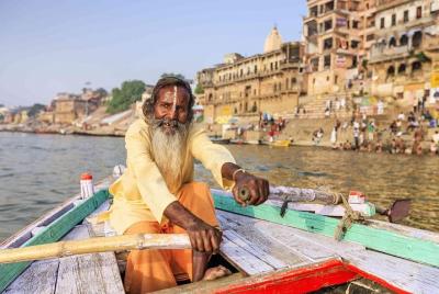 Evening Tour with Boat ride, Ganga aarti, Heritage walk and Class Evening Tour with Boat ride, Ganga aarti, Heritage walk and Class