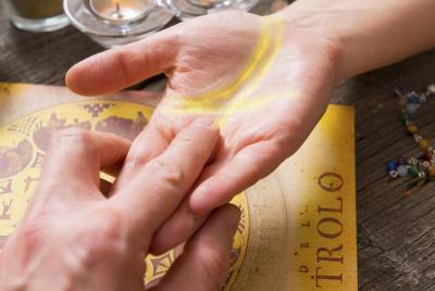 From Varanasi: Palm reading and Face reading With Heritage walk From Varanasi: Palm reading and Face reading With Heritage walk