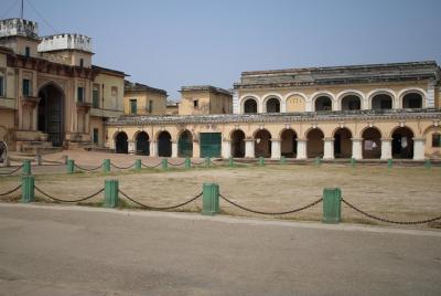 Unexplored Hidden Gems of Varanasi (Guided Halfday Sightseeing To Unexplored Hidden Gems of Varanasi (Guided Halfday Sightseeing To