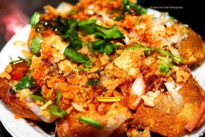 From Varanasi: Street food tour with Evening Ganga Aarti From Varanasi: Street food tour with Evening Ganga Aarti