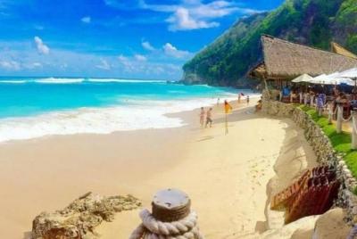 Bali Private Guided Tour : Sunday Beach Club & Uluwatu Sunset - Free WiFi Bali Private Guided Tour : Sunday Beach Club & Uluwatu Sunset - Free WiFi