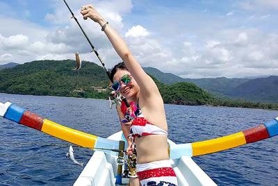 Coral FIshing with Traditional Boat Coral FIshing with Traditional Boat