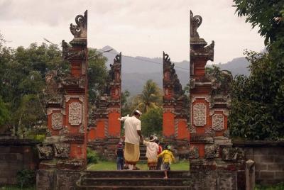 Lombok Historical Halfday City tour Lombok Historical Halfday City tour