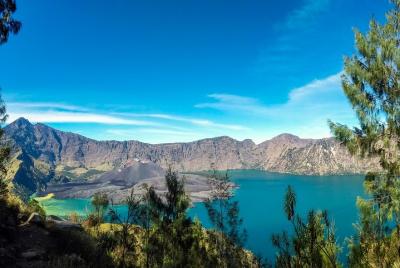 Mount Rinjani Trekking 2D/1N Senaru Crater Rim Mount Rinjani Trekking 2D/1N Senaru Crater Rim