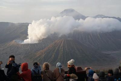 MOUNT BROMO SUNRISE TREKKING ( Open Trip ) MOUNT BROMO SUNRISE TREKKING ( Open Trip )