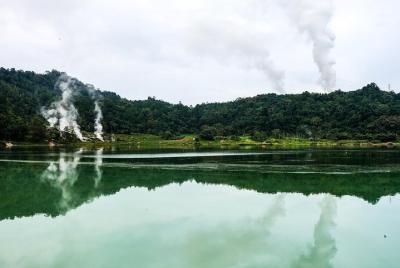 Private Manado Tour to Woloan Village, Tondano Lake & Minahasa Hi