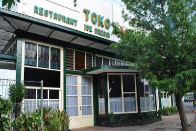 Malang local life kampong walking tour - city highlights in betwe Malang local life kampong walking tour - city highlights in betwe