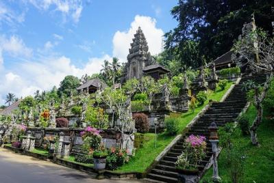 Exploring the Great Nature of Bali to Beautiful Batur Volcano and Kehen Temple Exploring the Great Nature of Bali to Beautiful Batur Volcano and Kehen Temple