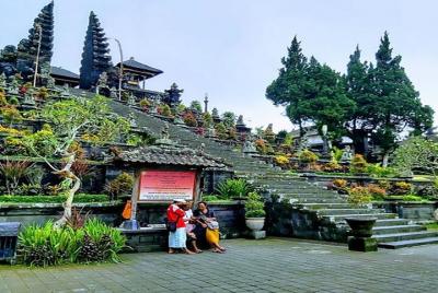 Amazing Private Tours-Barong Dance-Batur Volcano-Besakih Mother T