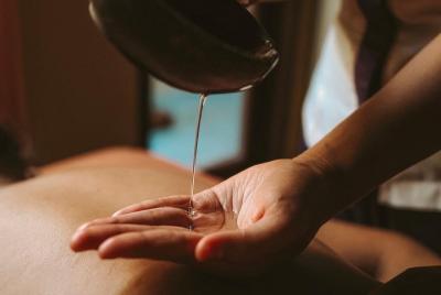 Royal Orchid Spa 90 Minutes Relaxing Massage.