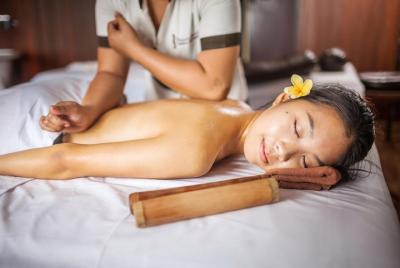 Signature Frangipani Massage