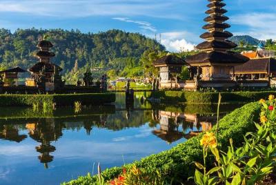 Private Transfer from Padang Airport (PDG) to Belakang Tangsi