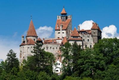 Transylvania Trip: Dracula Transylvania Trip: Dracula's Castle, Peleș, Brașov, Bears sanctua