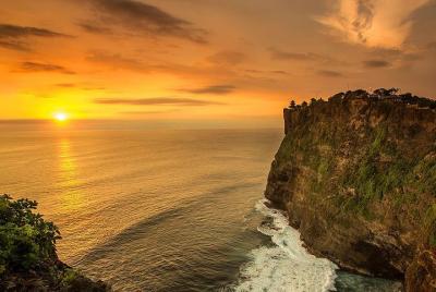 Bali Car Charter - Half Day Uluwatu Sunset Tour Bali Car Charter - Half Day Uluwatu Sunset Tour