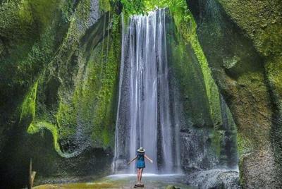 Full Day : Bali TUKAD CEPUNG Waterfall & Gates of HEAVEN at Lempuyang Temple Full Day : Bali TUKAD CEPUNG Waterfall & Gates of HEAVEN at Lempuyang Temple