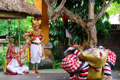 Private 4 Days FAMOUS BALI TRIP with NUSA PENIDA TOURS  Private 4 Days FAMOUS BALI TRIP with NUSA PENIDA TOURS