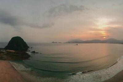 redislandwisma Accommodation-Surf School- Bar & Restaurant redislandwisma Accommodation-Surf School- Bar & Restaurant