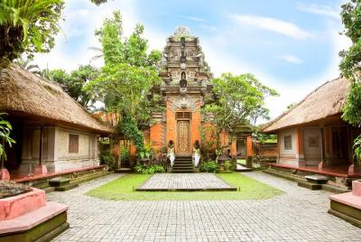 Private Tour in Bali: Highlight of Ubud Surrounding Art Tour Private Tour in Bali: Highlight of Ubud Surrounding Art Tour