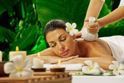 Half-Day Private Tour to Enjoy 2 Hours Spa and Seafood Dinner in Jimbaran Half-Day Private Tour to Enjoy 2 Hours Spa and Seafood Dinner in Jimbaran