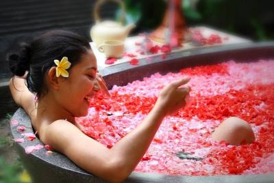 Kuta: Best SPA Traditional Lulur Massage 2 Hours Package Including Pick up Hotel Kuta: Best SPA Traditional Lulur Massage 2 Hours Package Including Pick up Hotel