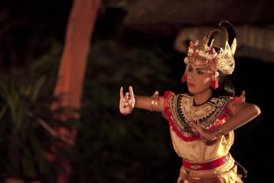 Ubud Evening Tour with Legong Ramayana Show