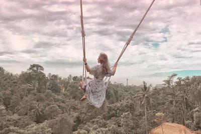 The Best Swing in the Tegallalang area, with spectacular rice pad