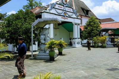 Yogyakarta City tour and Ijo Temple Sunset