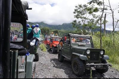 Private Jeep Adventure Down the River on Mount Merapi