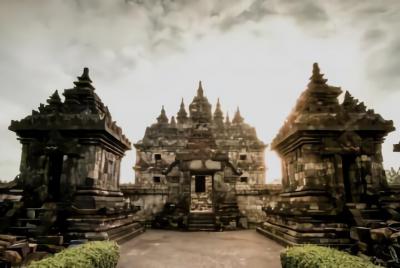Private Tour of Candi Plaosan Temple with Guide