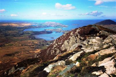 Hike in Connemara National Park. Galway. Guided. 3 hours. Hike in Connemara National Park. Galway. Guided. 3 hours.