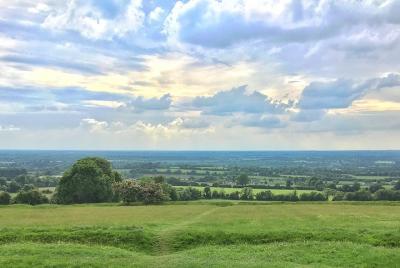 The Mystical Hill of Tara: Uncover ancient mysteries on a self-gu The Mystical Hill of Tara: Uncover ancient mysteries on a self-gu