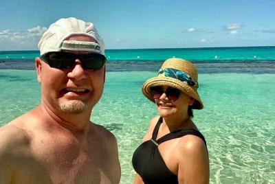 Dunn's River Falls and Jungle River Tubing Adventure Tour from Po