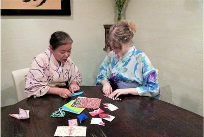 Origata experience - Japanese gift wrapping workshop by folding a