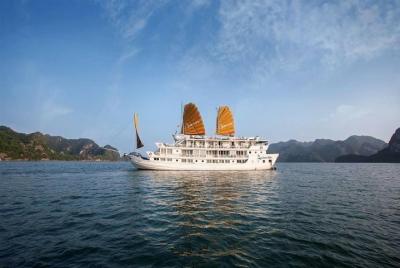 2-Day Halong Bay Cruise from Hanoi with Hotel Pickup 2-Day Halong Bay Cruise from Hanoi with Hotel Pickup