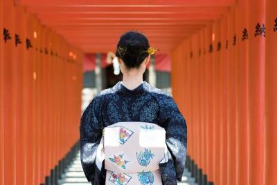 Kimono Experience Including Rental and Suizenji Park Ticket