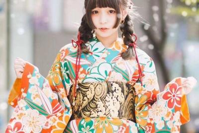 Traditional and fashionable kimono experience