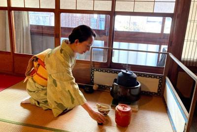 Tea Ceremony in Kimono with licenced teacher Tea Ceremony in Kimono with licenced teacher