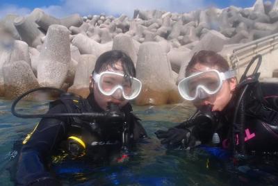 【Okinawa Motobu area】
Trial Beach Diving for non-Certified Diver ( 1 Dive) only for one group in the morning and afternoon  【Okinawa Motobu area】
Trial Beach Diving for non-Certified Diver ( 1 Dive) only for one group in the morning and afternoon