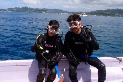 Trial Boat Diving for Non-Certified Diver (2 Dives) at around the area of Minna Island, Sesoko Is. in the morning! Trial Boat Diving for Non-Certified Diver (2 Dives) at around the area of Minna Island, Sesoko Is. in the morning!