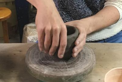 Hiji ware pottery experience (handicraft pottery) Hiji ware pottery experience (handicraft pottery)
